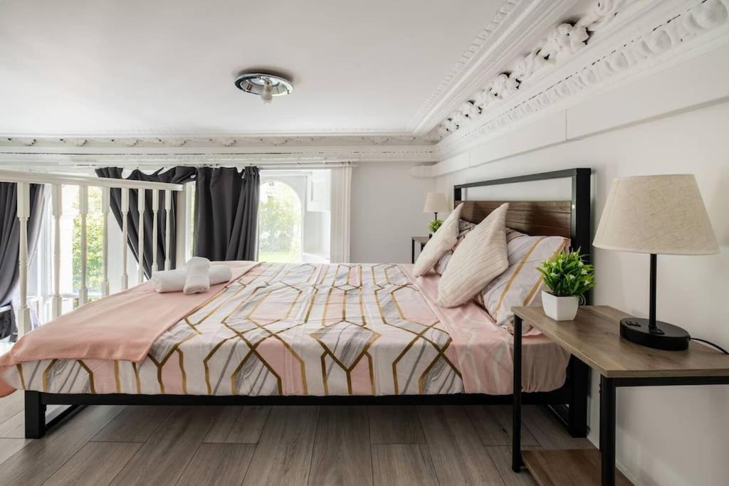 Quiet Terraced For Relaxing Escapes Apartment