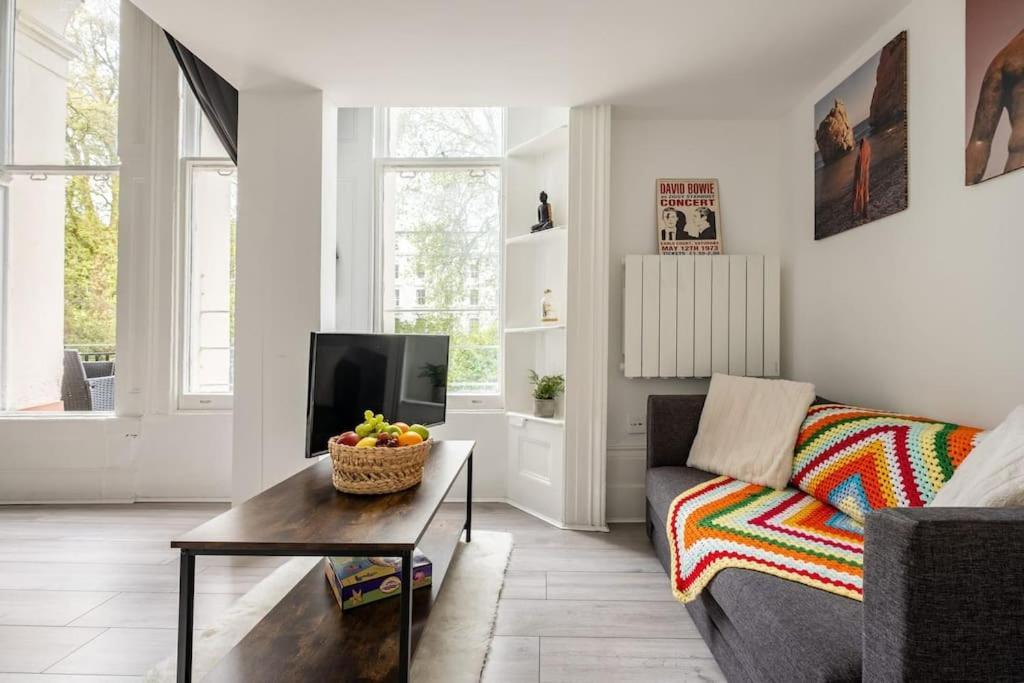Quiet Terraced For Relaxing Escapes Londra